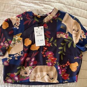 Zara Women’s Floral Crop Top